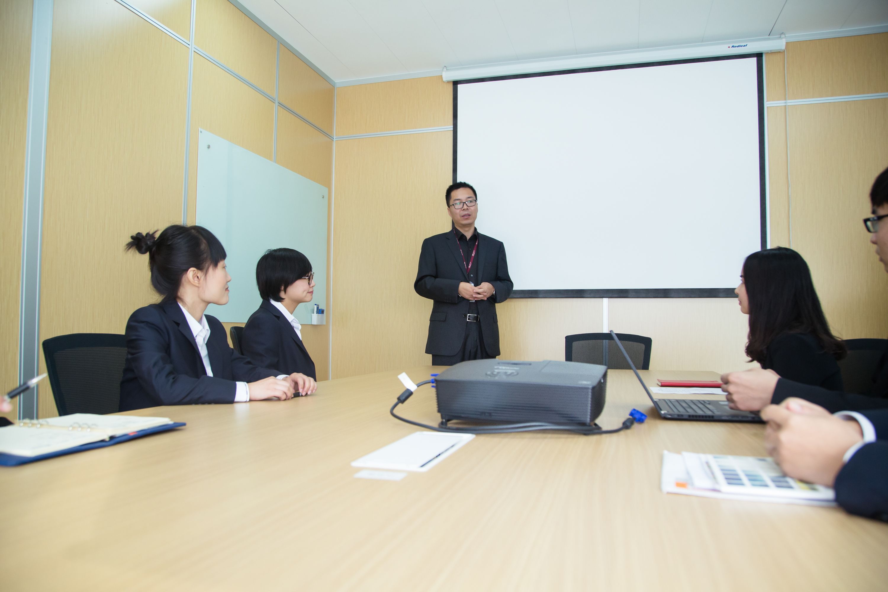 不朽情缘高速光伏系统计划 - 全生命周期治理