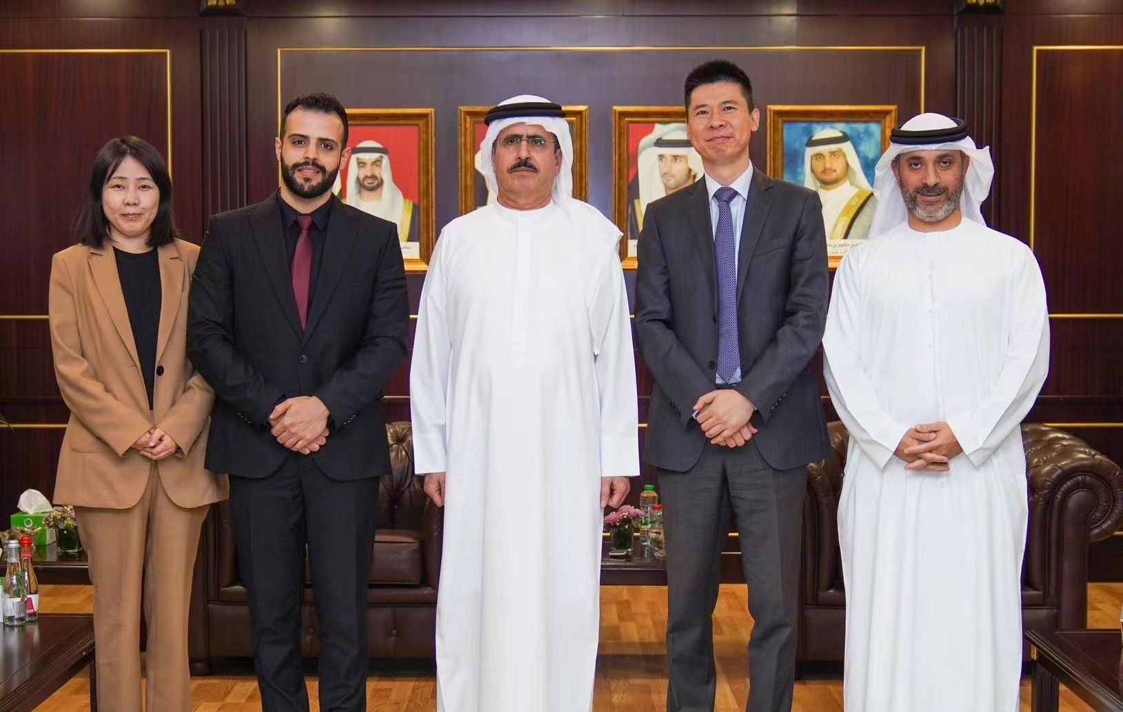 LONGi’s Regional President Meets with DEWA’s MD&CEO to Discuss ...