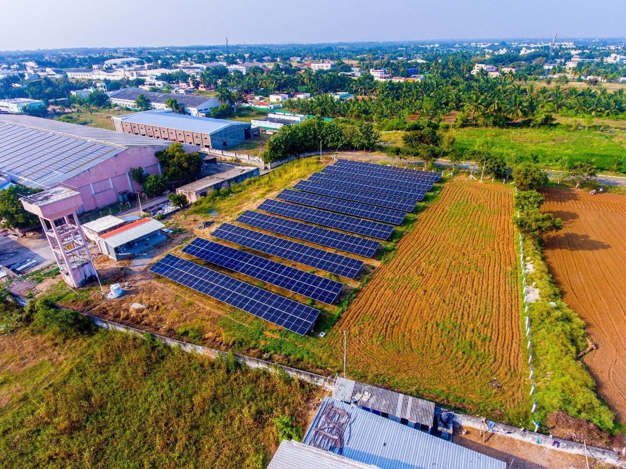 *该工厂充分利用厂区空地，截至目前共计安装1.75MW隆基高效光伏组件