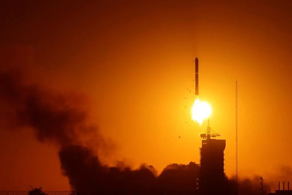 2022年10月9日，我国成功发射“夸父一号”卫星。©新华社 汪江波 摄